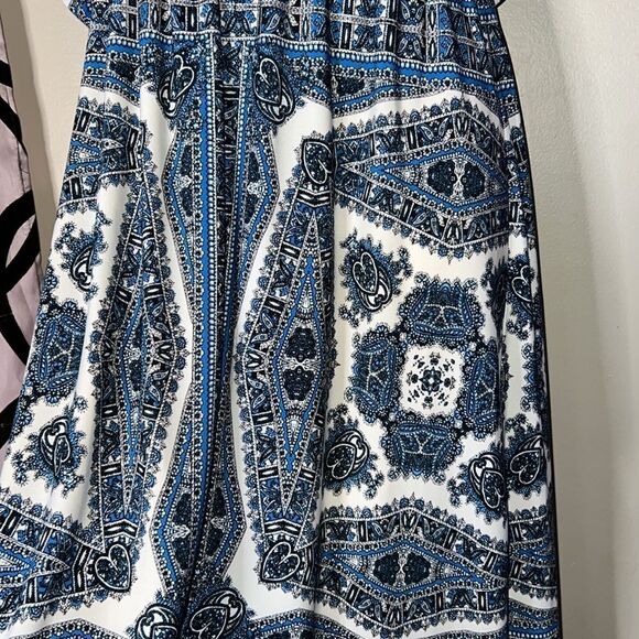 Blue, White, Pattern Full Length Maxi Dress Size 8 - Picture 9 of 13